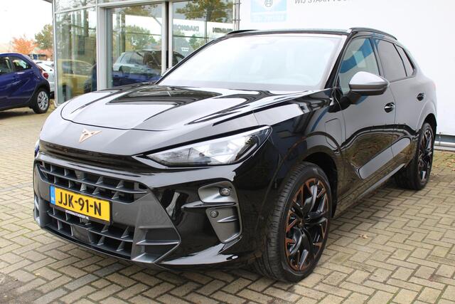 Cupra Terramar 1.5 TSI e-Hybrid VZ Performance 272pk | Incl. 12 maanden garantie | Head-Up Display | Memory seats | Stoel & Stuurverwarming | 360° Camera | Draadloze telefoonlader | Elektrische kofferbakklep | Apple CarPlay/Android Auto | Adpative cruise | Keyless entry/start | Sennheiser audiosysteem | 20 Inch LMV |