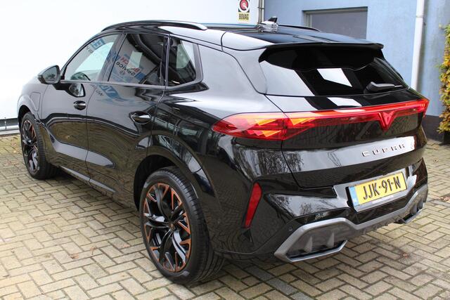 Cupra Terramar 1.5 TSI e-Hybrid VZ Performance 272pk | Incl. 12 maanden garantie | Head-Up Display | Memory seats | Stoel & Stuurverwarming | 360° Camera | Draadloze telefoonlader | Elektrische kofferbakklep | Apple CarPlay/Android Auto | Adpative cruise | Keyless entry/start | Sennheiser audiosysteem | 20 Inch LMV |