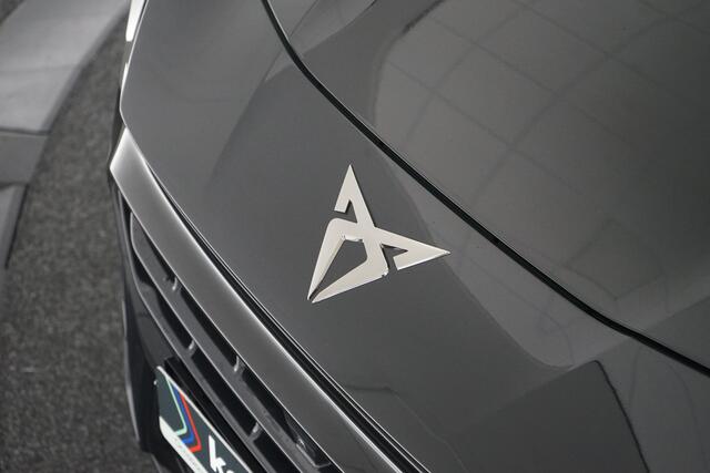 Cupra Terramar 1.5 TSI e-Hybrid Tribe Edition 204PK DSG Panoramadak, Trekhaak, 20" LM Velgen, Keyless, Memorystoelen, Matrix-LED Verlichting, Sennheiser Audio