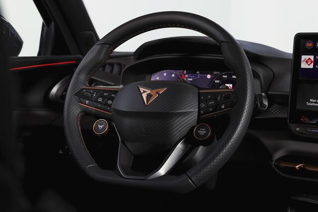 Cupra Terramar 1.5 TSI e-Hybrid 272 PK VZ Performance | S/K-Panodak | Elek. Trekhaak | Matrix LED | Sennheiser | Elek. stoelen | Adapt. Cruise | Stoel-+Stuurverw. | 360 Camera | NAV+App. Connect | ECC | LM 20" | 4153