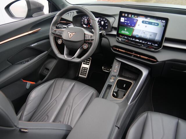Cupra Terramar 1.5 TSI e-Hybrid VZ America s CUP 272 Pk Automaat Navi / DAB / Apple Carplay / Camera / Pano-dak