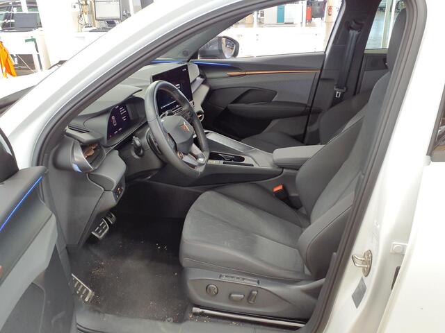 Cupra Terramar 1.5 TSI 204pk DSG e-Hybrid Business / 360 Camera / Head-Up / Navigatie