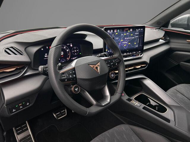 Cupra Terramar 1.5 TSI e-Hybrid VZ Performance 272pk DSG Automaat, Trekhaak, Panoramadak, Sennheiser, 360 camera, Head up display, Stoelverwarming, Stuurverwarming, Matrix LED koplampen, Elektrische achterklep, Parkeersensoren, Navigatie, App-connect