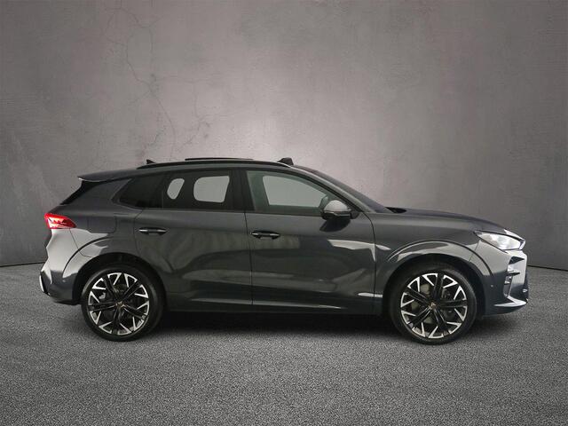 Cupra Terramar 1.5 TSI e-Hybrid VZ Performance 272pk DSG Automaat, Trekhaak, Panoramadak, Sennheiser, 360 camera, Head up display, Stoelverwarming, Stuurverwarming, Matrix LED koplampen, Elektrische achterklep, Parkeersensoren, Navigatie, App-connect
