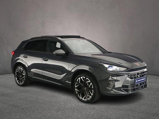 Cupra Terramar 1.5 TSI e-Hybrid VZ Performance 272pk DSG Automaat, Trekhaak, Panoramadak, Sennheiser, 360 camera, Head up display, Stoelverwarming, Stuurverwarming, Matrix LED koplampen, Elektrische achterklep, Parkeersensoren, Navigatie, App-connect