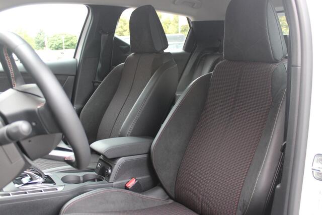 DS DS 3 E-TENSE 156PK AUTOMAAT PERFORMANCE LINE 54 kWh | HEAD UP DISPLAY | NAVIGATIE | ALL SEASON BANDEN | CLIMATE CONTROL | PARKEER SENSOREN | APPLE CARPLAY/ANDROID AUTO | LICHTMETALEN VELGEN 17" | 3-FASE! | ¤2000,- SUBSIDIE MOGELIJK! |