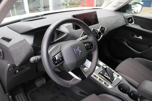 DS DS 3 E-TENSE 156PK AUTOMAAT PERFORMANCE LINE 54 kWh | HEAD UP DISPLAY | NAVIGATIE | ALL SEASON BANDEN | CLIMATE CONTROL | PARKEER SENSOREN | APPLE CARPLAY/ANDROID AUTO | LICHTMETALEN VELGEN 17" | 3-FASE! | ¤2000,- SUBSIDIE MOGELIJK! |