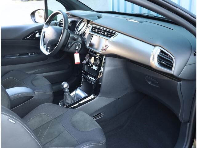 DS DS 3 1.2 110PK Business | AppleCarplay/AndroidAuto | Alcantara/Stof | Navigatie | Climate Control | Cruise Control | Sportstoelen | Xenon | NL Auto! | TwoTone |