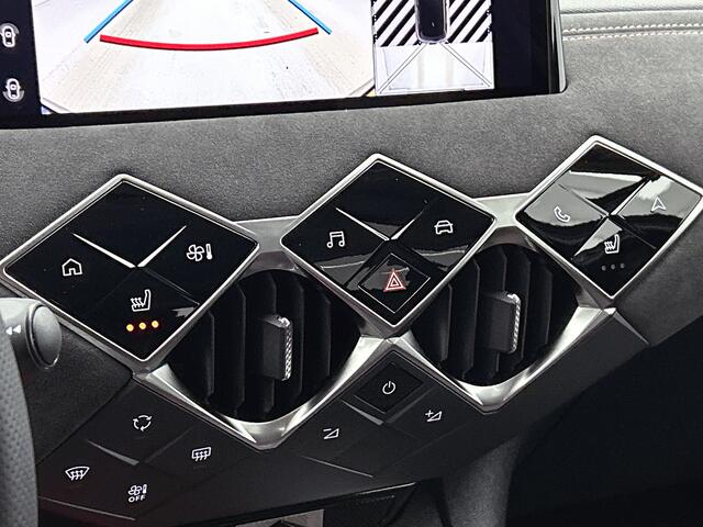 DS DS 3 E-Tense Performance Line 54 kWh | Camera | Head-up Display | Stoelverwarming |