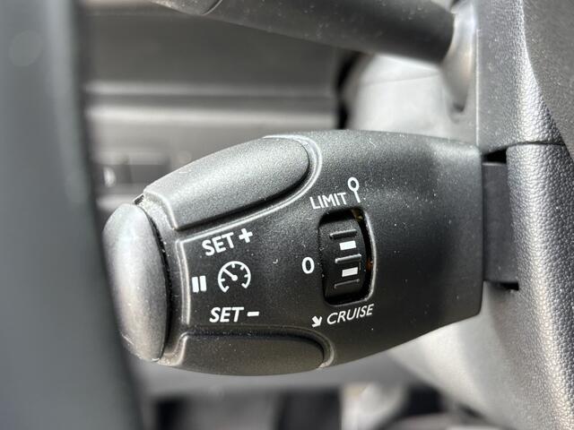 DS DS 3 BWJ 2017 1.2 82 PK So Chic AIRCO | CRUISE | CHROOM | LMV | TWO TONE LAK | LED