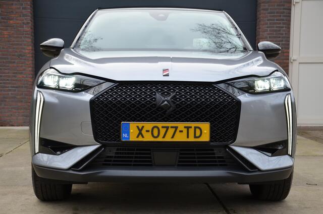 DS DS 3 1.2 PureTech Performance Line Navi/Pdc/Ecc/Stoelverwarming/Cruise control adaptief met Stop&Go en stuurhulp/Achteruitrijcamera/Velours/alcantara bekleding