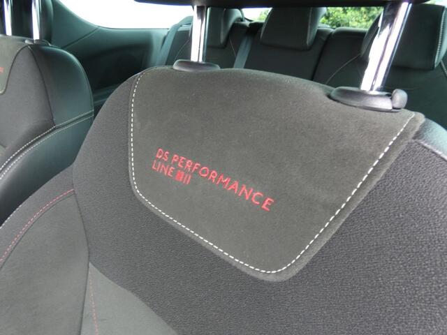 DS DS 3 1.2 PT PERFORMANCE LINE Automaat,Navi,Camera,Led