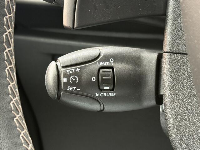 DS DS 3 BWJ 2017 1.2 82PK So Chic AUTOMAAT | FULL LED | CARPLAY + ANDROID | NAVI | CLIMA | CRUISE | LMV | PDC