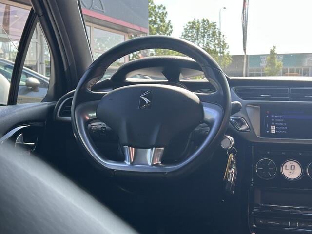 DS DS 3 1.2 PureTech So Chic - Navigatie - Achteruitrij camera - Climate control - Trekhaak