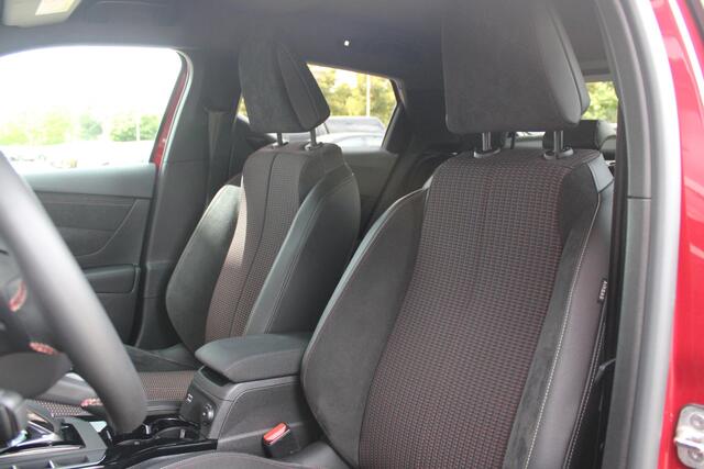 DS DS 3 CROSSBACK 1.2 130PK PERFORMANCE LINE + | NAVIGATIE | APPLE CARPLAY/ANDROID AUTO | ADAPTIVE CRUISE CONTROL | CLIMATE CONTROL | ALCANTARA DASHBOARD | DIGITAAL INSTRUMENTENPANEEL | LICHTMETALEN VELGEN | DODEHOEK BEWAKING |