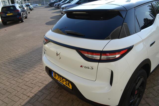 DS DS 3 CROSSBACK E-Tense Performance Line+ 50 kWh I NAVIGATIE I ACHTERUITRIJCAMERA I PARKEERSENSOREN VOOR EN ACHTER I L.M. VELGEN I KEYLESS ENTRY I