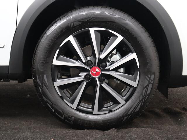 DS DS 3 CROSSBACK 100pk Performance Line | Navigatie | Achteruitrijcamera | 17"Lichtmetalen velgen |