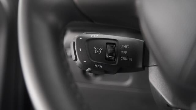 DS DS 3 CROSSBACK PureTech 100 Montmartre | Parkeersensoren | Apple Carplay | Allseason Banden | Navigatie | Climate Control