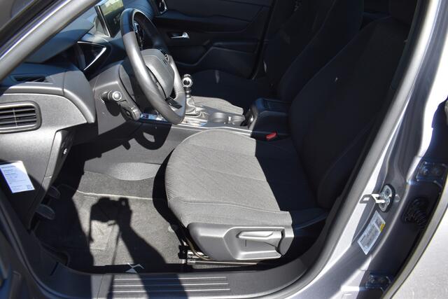 DS DS 3 CROSSBACK 1.2 PureTech Montmartre / Climate control / Carplay / Parkeerhulp