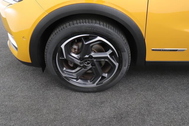 DS DS 3 CROSSBACK 1.2 131 PK Aut. Grand Chic Memory Leder Adapt.Cruise