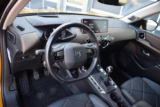 DS DS 3 CROSSBACK 1.2 PureTech Grand Chic | Trekhaak | Apple CarPlay | Leer | Focal | Stoelverw.