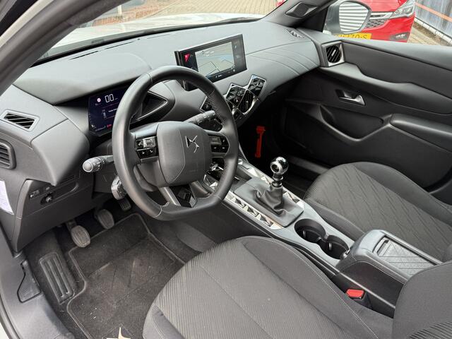 DS DS 3 CROSSBACK 1.2 PureTech Montmartre!! 42.303km!! | PDC | Apple Carplay/Android Auto | Clima | Cruise | LM Velgen RIJKLAARPRIJS INCL 12 MAANDEN GARANTIE EN BEURT