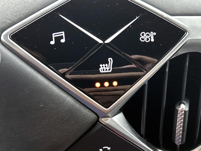 DS DS 3 CROSSBACK E-Tense Executive 50 kWh / 100% Elektrisch / 100% Stijlvol / Cruise ctr. / Lm velg. / Airco-ecc / Navigatie / DAB / Privacy Glass / Achteruitrijcamera met 180° Vision + parkeersensoren vóór en achter / Apk 05-2027