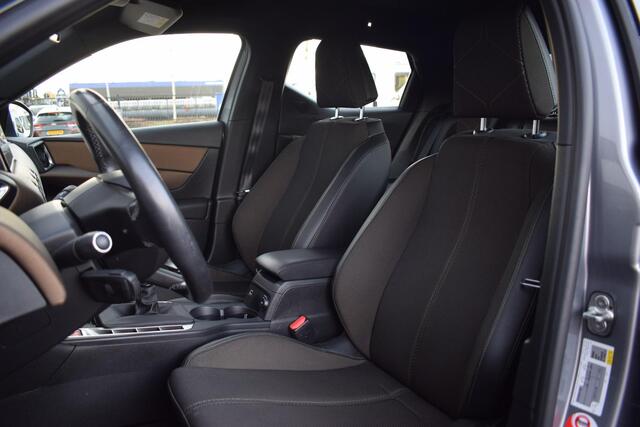 DS DS 3 CROSSBACK 1.2 PureTech Business | Afn. Trekhaak | Apple CarPlay | Half Leer | Climate