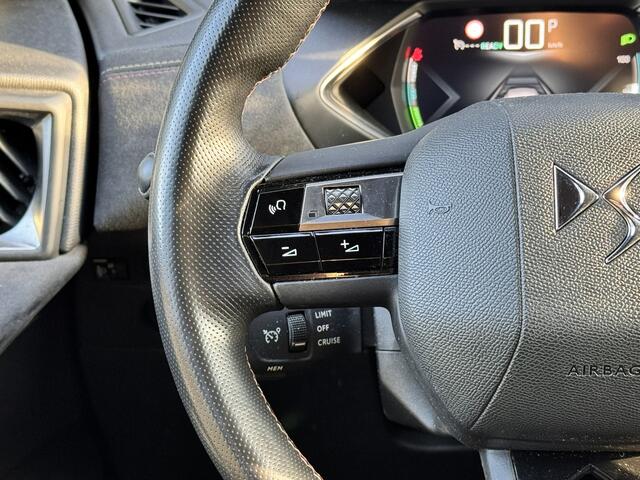 DS DS 3 CROSSBACK E-Tense Business 50 kWh | Stoelverwarming | Apple carplay/Android auto | Camera achter | Cruise control | Navigatie | Alcantara accenten | Deze auto bezichtigen? Bel voor een afspraak!