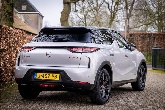 DS DS 3 CROSSBACK E-Tense Performance Line 50 kWh Camera Carplay Stoelverwarming
