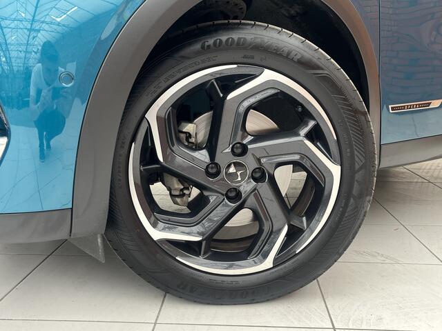 DS DS 3 CROSSBACK PureTech 130 Grand Chic | Stoelverwarming | Leder | Adaptive Cruise Control | Head-up display | Keyless | Elektrisch verstelbare stoelen |