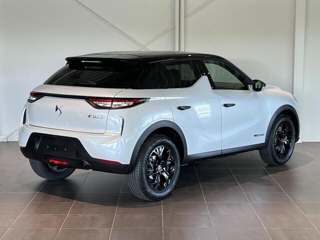 DS DS 3 CROSSBACK Performance Line | 17? Velgen | Keyless Entry | Navigatie | Camera achter | Sensoren voor- en achter | Cruise Control | Apple Carplay & Android Auto