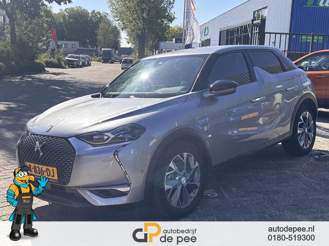 DS DS 3 CROSSBACK E-Tense Rivoli 50 kWh GARANTIE/INCL.BTW/CCS/LEDER./SENS. V+A/CAMERA/STOELVERW/CRUISE/CLIMA/CARPLAY/LICHTMETAAL rijklaaprijs!