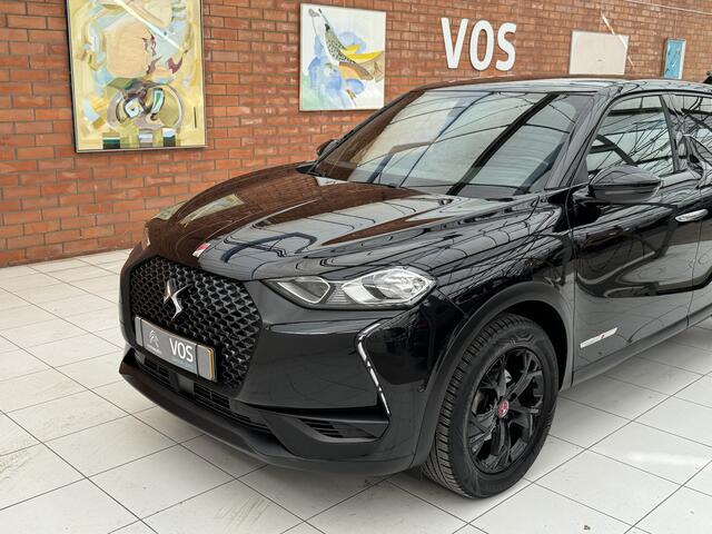DS DS 3 CROSSBACK PureTech 100 Performance Line+ | Adaptive Cruise Control | Trekhaak afneembaar | Dodehoekdetectie | Parkeersensoren voor + achter | Carplay/Android Auto | Keyless | Climate Control | Achteruitrijcamera | Draadloze telefoonlader | Navigatie |