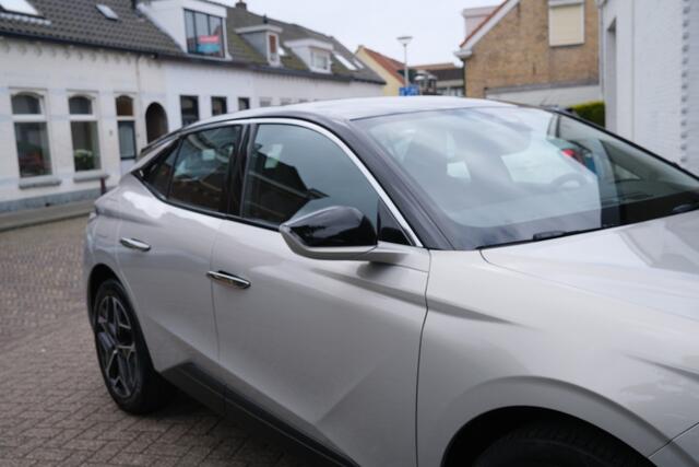 DS DS 4 PT 130 Automaat 8 Bastille Camera & Sensoren, Apple Carplay Android Auto PT 130 Automaat