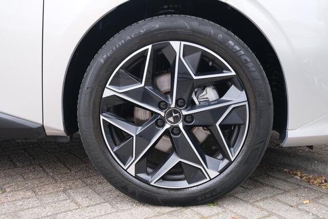 DS DS 4 PT 130 Automaat 8 Bastille Camera & Sensoren, Apple Carplay Android Auto PT 130 Automaat