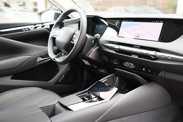 DS DS 4 PT 130 Automaat 8 Bastille Camera & Sensoren, Apple Carplay Android Auto PT 130 Automaat