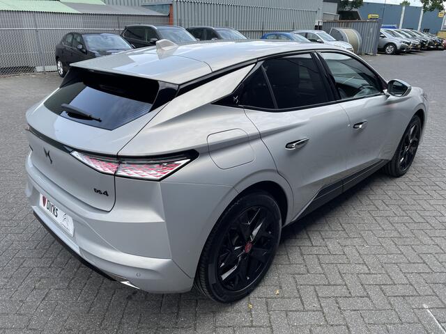 DS DS 4 225pk E-Tense Performance Line+ (Elektrische klep - Adaptieve Cruise Controle - LED - Keyless Entry - 360gr Camera - Head up - stoel-/- stuurverwarming)