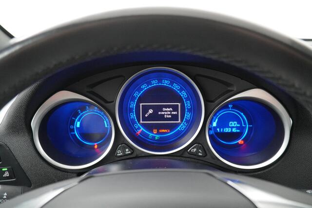 DS DS 4 BWJ 2017 1.2 131 PK Chic | NWE APK / CLIMA / CRUISE / NAVI / CAMERA / CARPLAY / LEDER-ALCANTARA / PRIVACY GLASS