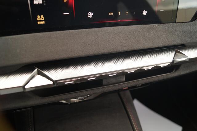 DS DS 4 1.2 PureTech 130pk Automaat Performance Line+ -LEER-