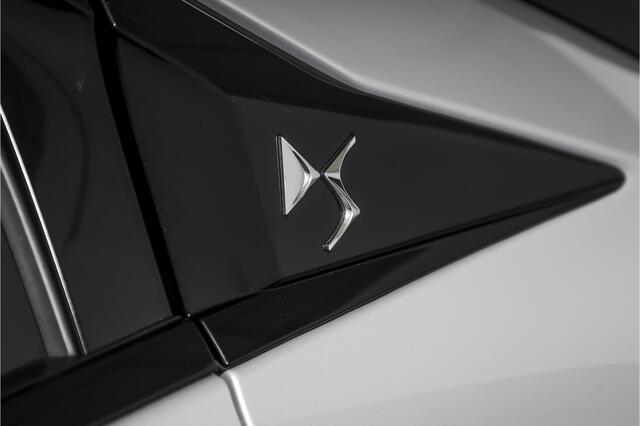 DS DS 4 E-Tense 225 PK Performance Line+ Orig. NL | Dig. Cockpit | Adapt. Cruise | Stoel-+Stuurverw. | Elek. stoelen | 360 Camera | NAV + App. Connect | ECC | Elek. Klep | Afn. Trekhaak | LM 20" |
