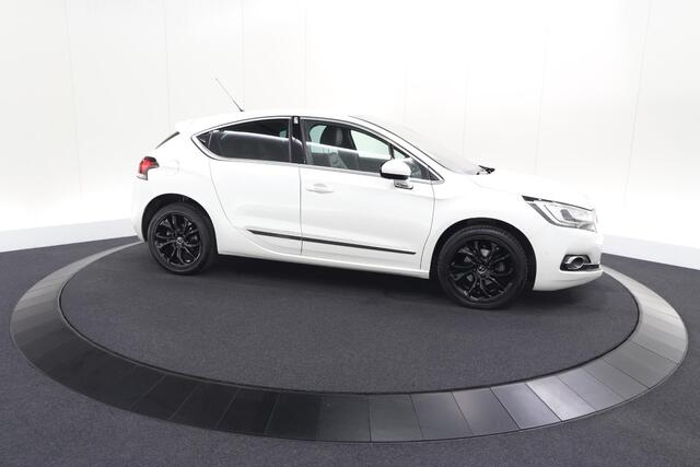 DS DS 4 PureTech 130 Performance Line | Camera | Dodehoekdetectie | Stoelmassage | Apple Carplay