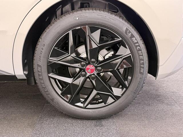 DS DS 4 1.6T 225PK Hybrid Performance Line+ Alcantara/Led/ 19inch/Keyless/Nav/CarPlay/Ecc/Hud/El.Klep