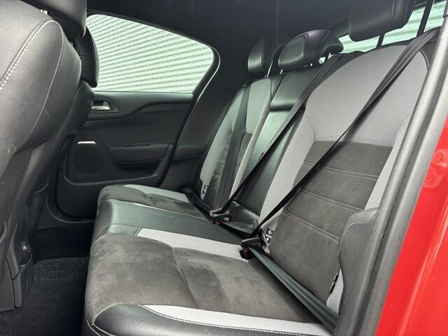 DS DS 4 CROSSBACK 1.6 BlueHDi Chic | Nieuw Binnen! | Automaat | Navi | Trekhaak