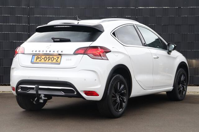 DS DS 4 CROSSBACK 1.2 PureTech Chic | Camera | Trekhaak | Navigatie | Cruise Control | Climate Control