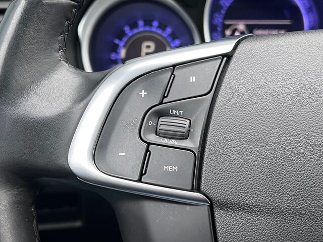 DS DS 4 CROSSBACK BWJ 2017 | 1.6T 165PK Chic AUTOMAAT | LEER | CAMERA A | NAVI | CRUISE | 17'' LMV | PDC | CLIMA | STOELVERW |