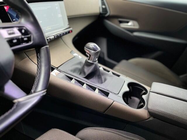 DS DS 7 Crossback 1.2 BUSINESSLINE 130PK - NAVI - LED VISION - TREKH. - 18 INCH