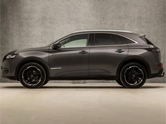 DS DS 7 Crossback 1.6 PureTech Performance Line 181Pk Automaat (APPLE CARPLAY, GROOT NAVI, LEDER/ALCANTARA, STOELVERWARMING, SPORTSTOELEN, 360 CAMERA, LED KOPLAMPEN, ZWART HEMEL, NIEUWE APK, NIEUWSTAAT)
