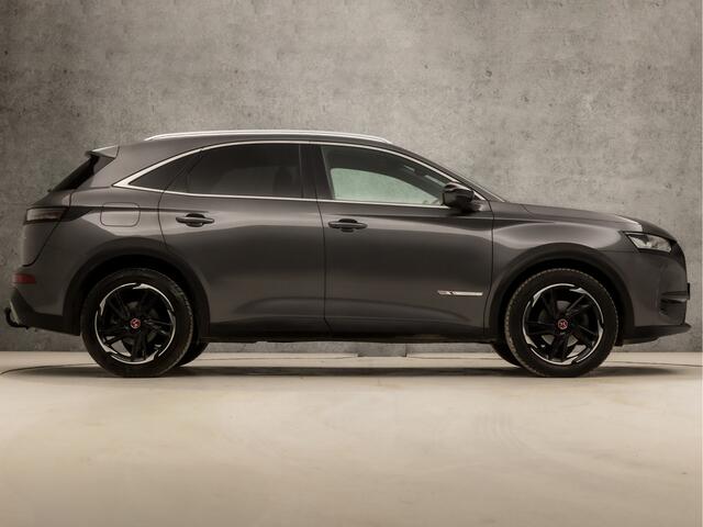 DS DS 7 Crossback 1.6 PureTech Performance Line 181Pk Automaat (APPLE CARPLAY, GROOT NAVI, LEDER/ALCANTARA, STOELVERWARMING, SPORTSTOELEN, 360 CAMERA, LED KOPLAMPEN, ZWART HEMEL, NIEUWE APK, NIEUWSTAAT)