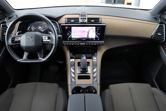 DS DS 7 Crossback E-Tense Plug-in hybride 225PK So Chic | 17658KM! | Adap. Cruise | 360 Camera | Stoelverwarming | Navigatie | Climate Control